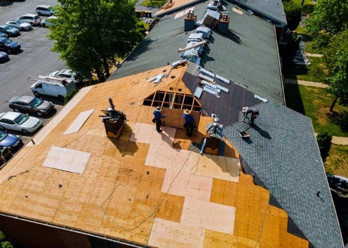 What is a GAF Master Elite Roofing Contractor? (& Should You Hire One)